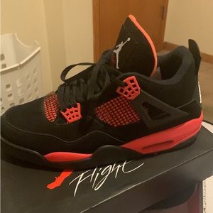 Jordan 4 Red Thunder